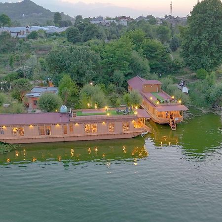 Peacock Houseboats Hotel Srinagar  Exterior photo
